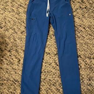 Barely worn figs yola pants